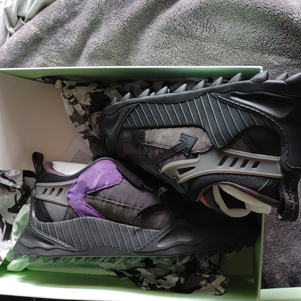 Shoes - Picture 6 of 6